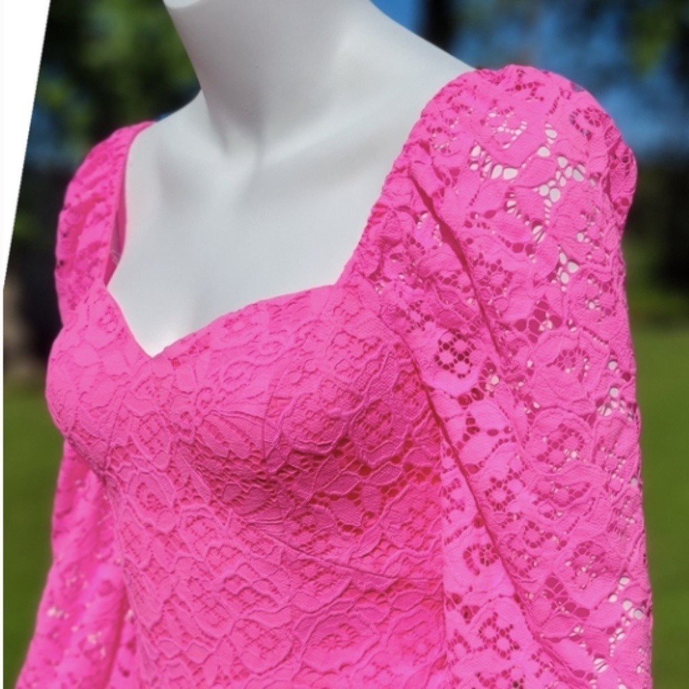 Lilly Pulitzer Juliah Pink Lace Dress 00 (altered down to 000)